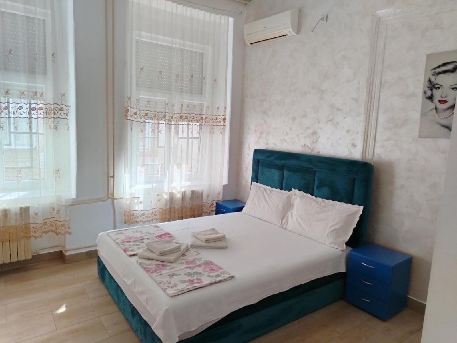 Sobe Sa Sopstvenim Kupatilom Private Rooms Bathroom In Center Novi Sad Exterior photo