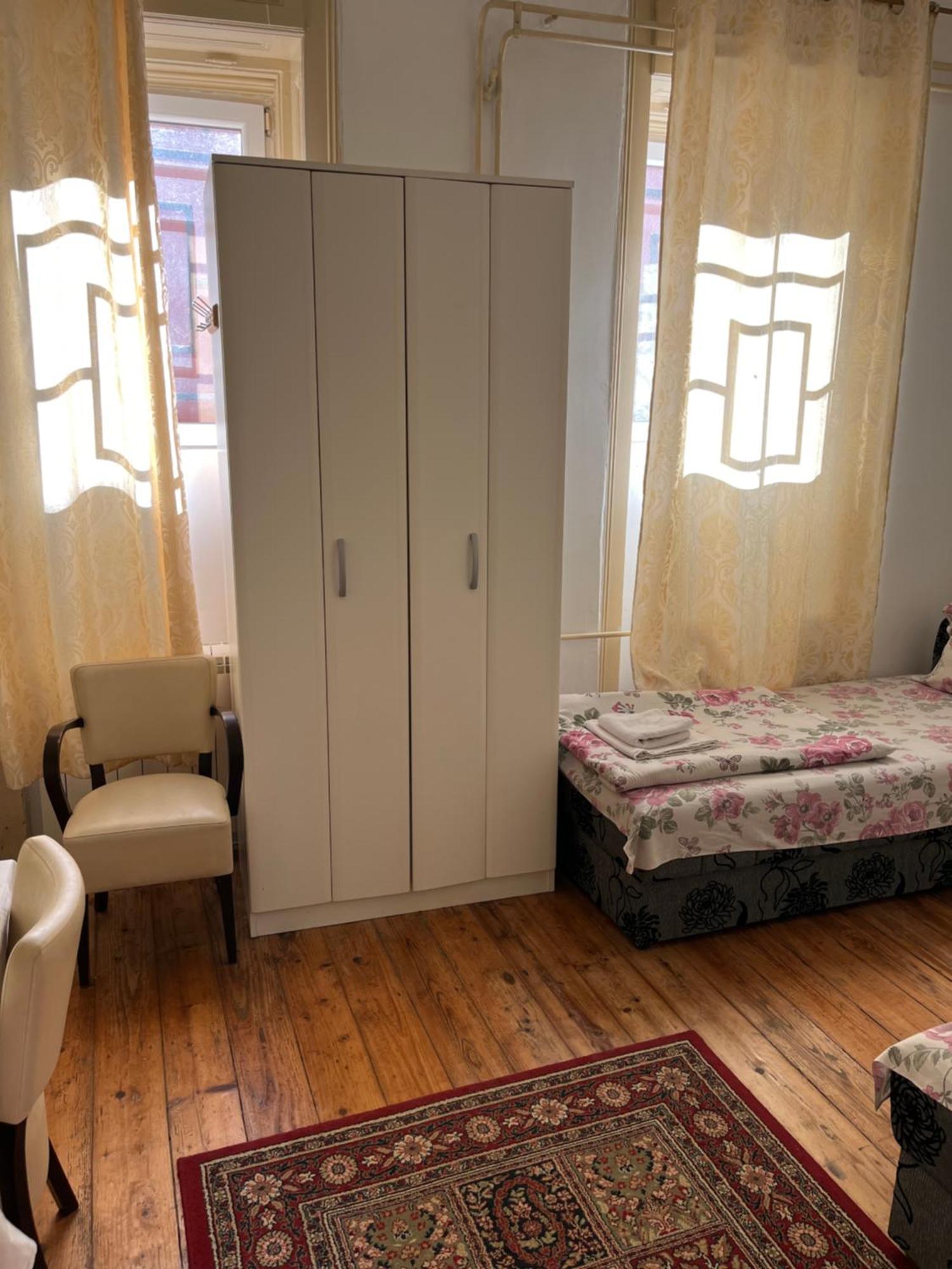 Sobe Sa Sopstvenim Kupatilom Private Rooms Bathroom In Center Novi Sad Exterior photo